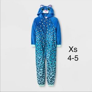 Cat & jack girls pajama onesie xsmall 4-5
